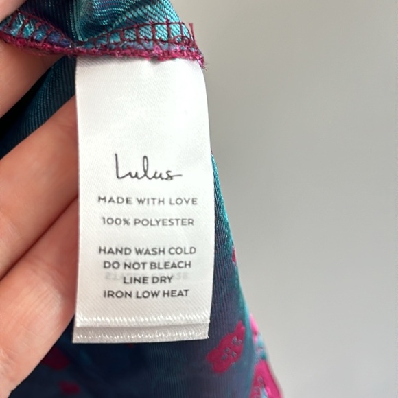 NWT Lulu’s Always Decadent Magenta Ditsy Floral Brocade Puff Sleeve Dress Small - Picture 13 of 16